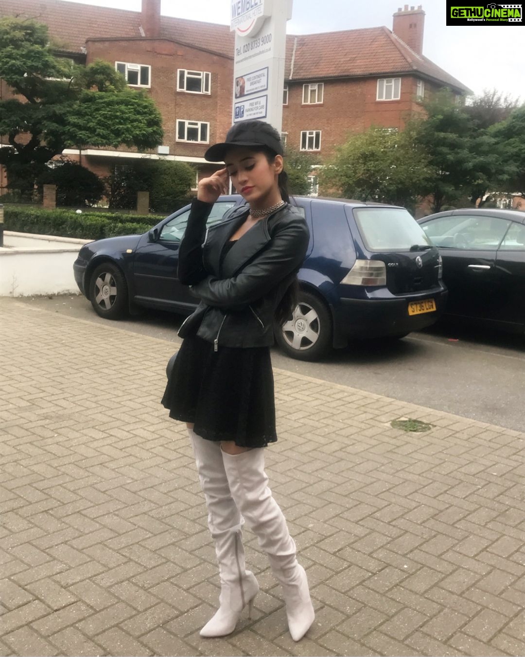 Shivangi Joshi Instagram - London❤️ #londonlove #londondiaries