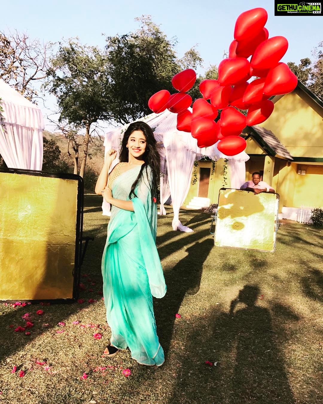 Shivangi Joshi Instagram - Happy Valentine's Day❤️