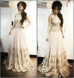 Shivangi Joshi Instagram - Last night for #starscreenawards2016 In this lovely outfit by @kalkifashion Malad