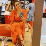 Shraddha Das Instagram – Wardrobe upgrade with @thewandermannequin ❤️
Can’t wait to wear my Cinderella shoes 🤩💃

#shoeshopping #shopping #styling #nmrk #gratitude #shraddhadas Palladium Mumbai