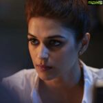 Shraddha Das Instagram - One of the strongest characters I have ever played till date,thanks to Bengali cinema and my director of our blockbuster hit Panther in Kolkata @a_pratyush1986 ! He knows what he wants and so do I 😎 Love juggling between so many languages and roles💕 @mojoplex #sleepercell #webseries #bengali #nmrk #kolkata #workworkwork