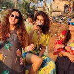 Shraddha Das Instagram - Can we go back to Goa !? @hansichika @richadhawan19 💕 🎥 @starframesofficial Location : @lushanjuna 👗 @theboozybutton @artbyavnee #goadiaries #majormissing #canweskiptothegoodpart #reelsinstagram #shraddhadas #gratitude Lush by the cliff, Anjuna