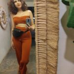 Shraddha Das Instagram – 🍊

Styling : @artbyavnee 

#coordset #rustorange #messyhairdontcare #shraddhadas