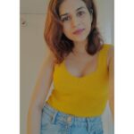 Shraddha Das Instagram - Luminosity Unlimited 🌟 #yellowishappy #happygirlsaretheprettiest #cheerfulheart #happiness #shraddhadas #nmrk