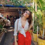 Shraddha Das Instagram - Wellness Inn Cafe ❤️ My kinda place! 👗 @artbyavnee @thewandermannequin #cafe #wellnesscafe #goadiaries #vacaymode #goodfoodisgoodmood #shraddhadas #gratitude #ashwembeach Wellnessinn Ashvem
