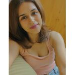 Shraddha Das Instagram - Get your glow on 🌟 #skingoals #LoveYourself #shraddhadas #gratitude