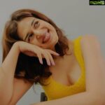 Shraddha Das Instagram - Choose Happiness !!! ✨🌻✨ #yellowishappy #happygirlsaretheprettiest #cheerfulheart #happiness #shraddhadas #nmrk