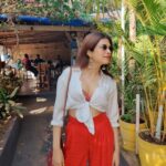 Shraddha Das Instagram - Wellness Inn Cafe ❤️ My kinda place! 👗 @artbyavnee @thewandermannequin #cafe #wellnesscafe #goadiaries #vacaymode #goodfoodisgoodmood #shraddhadas #gratitude #ashwembeach Wellnessinn Ashvem