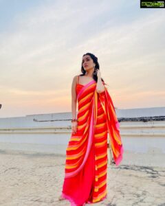 Shraddha Kapoor Instagram - 🧡💕☀️ 💕💛