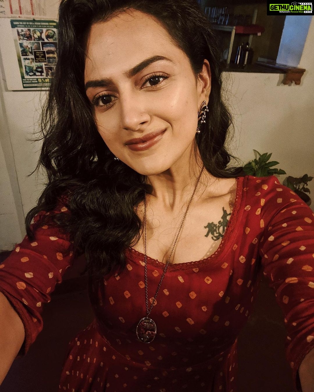 Shraddha Srinath - 168.3K Likes - Itās been an overwhelming week. Thank you for all your love. š
#Maara #throwback