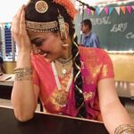 Shraddha Srinath Instagram - It was December 2017. And I was shooting in Vizag with some of my best friends ever. @raviperepu @adityamandala @chitramaudgil @seersuckerovervelvet #KrishnaAndHisLeela