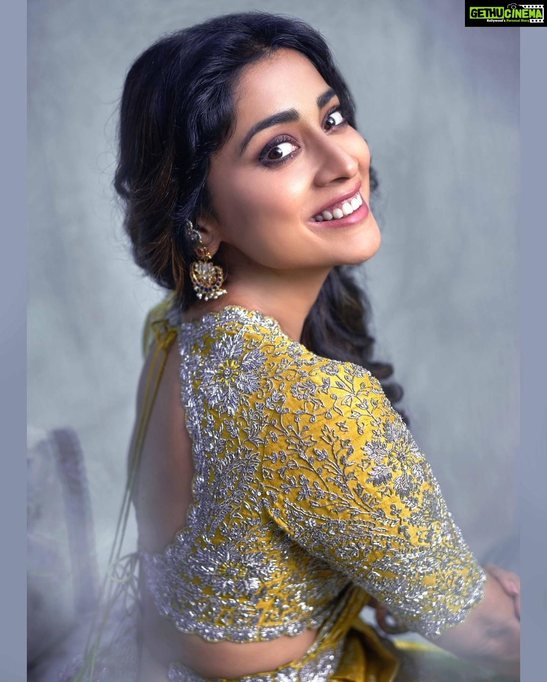 Shriya Saran - 331.1K Likes - Most Liked Instagram Photos