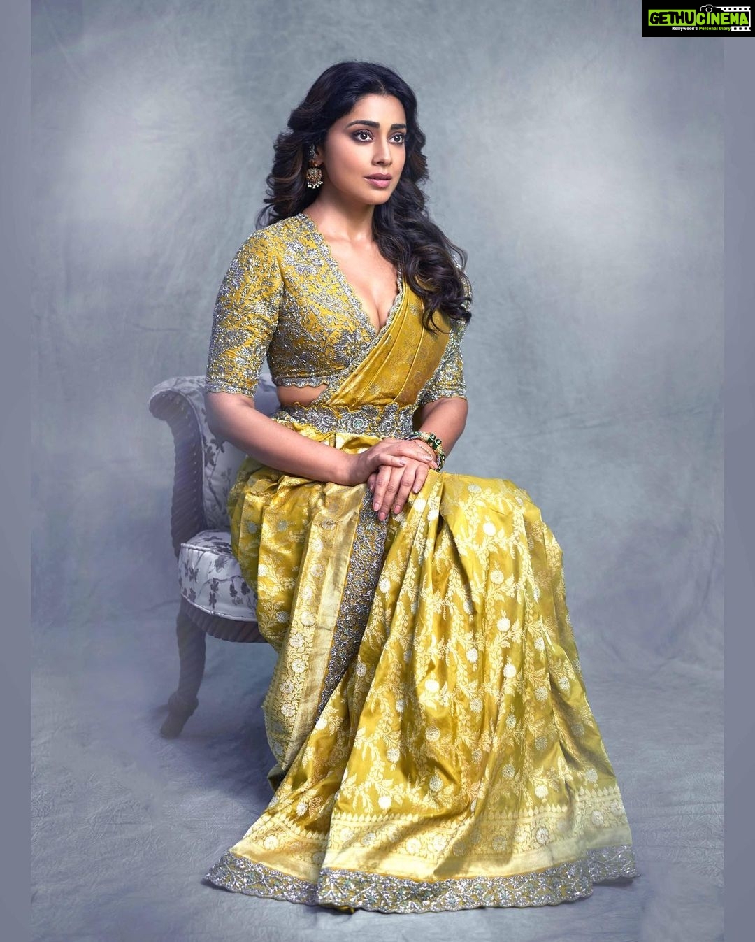 Shriya Saran - 331.1K Likes - Most Liked Instagram Photos