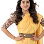 Shriya Saran Instagram - Wore #anandkabra for @gamanammovie movie promotions . Thank you #anandkabra for this stunning outfit . Please go watch @gamanammovie give us your love … Photogrpaher @media9manoj