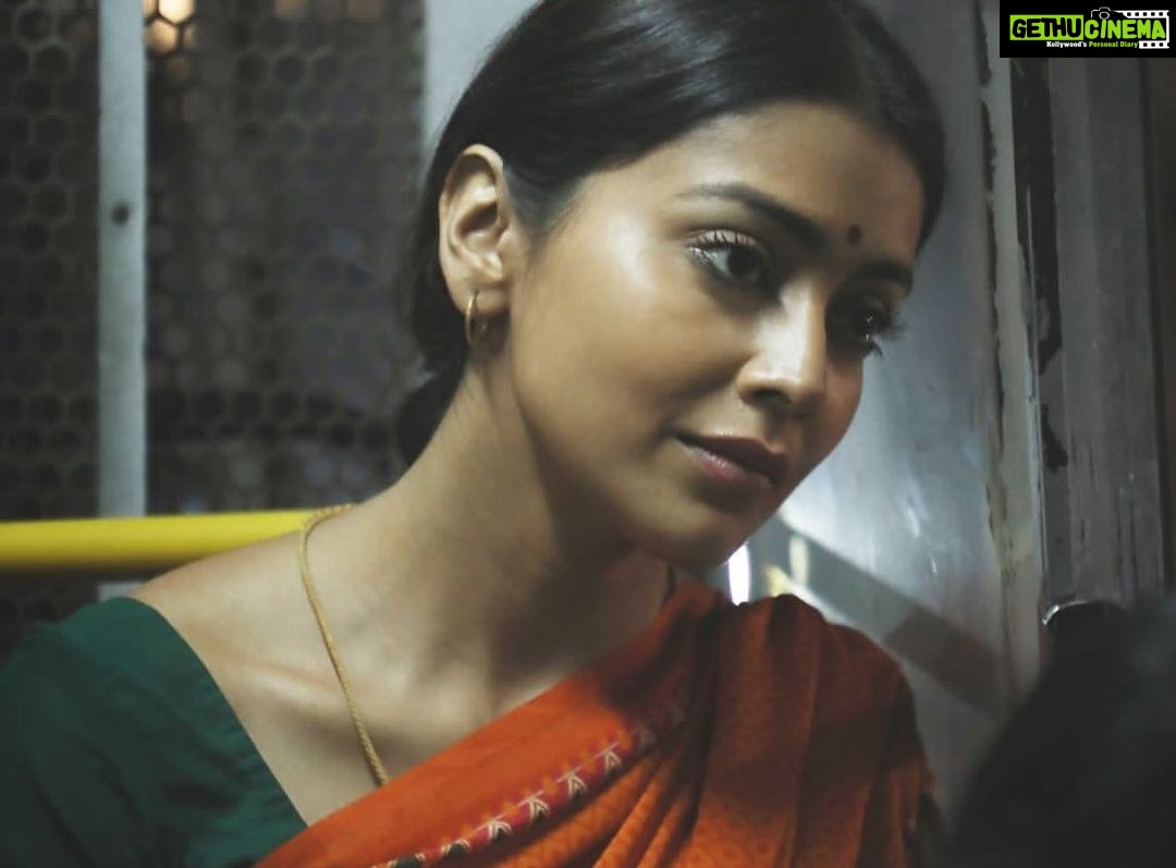 Shriya Saran Instagram - I’m so blessed to be part of this movie . @gamanammovie is a magical movie about love , faith , hope and bravery which we all are secretly capable of , yet we have to find that part of us ! Come let’s celebrate the power of love . @sujanaraog @shivakandukuri @jawalkkar @gnanashekarvs Writer @saimadhavburraofficial