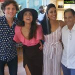 Shriya Saran Instagram - Thank you @smokehousedeli for an amazing evening. It was the bestest birthday sundowner ever. Thank you guys for giving me all your love . @smokehousedeli @riyaazamlani will always be special to my ❤ from birthdays to my pre wedding dinner to casual early breakfast ( best omelette ) This place has helped me made beautiful memories in everycorner. Drawing room is my favourite. Thank you to the fantastic staff and all the happy people 😊 I love you all my friends ❤