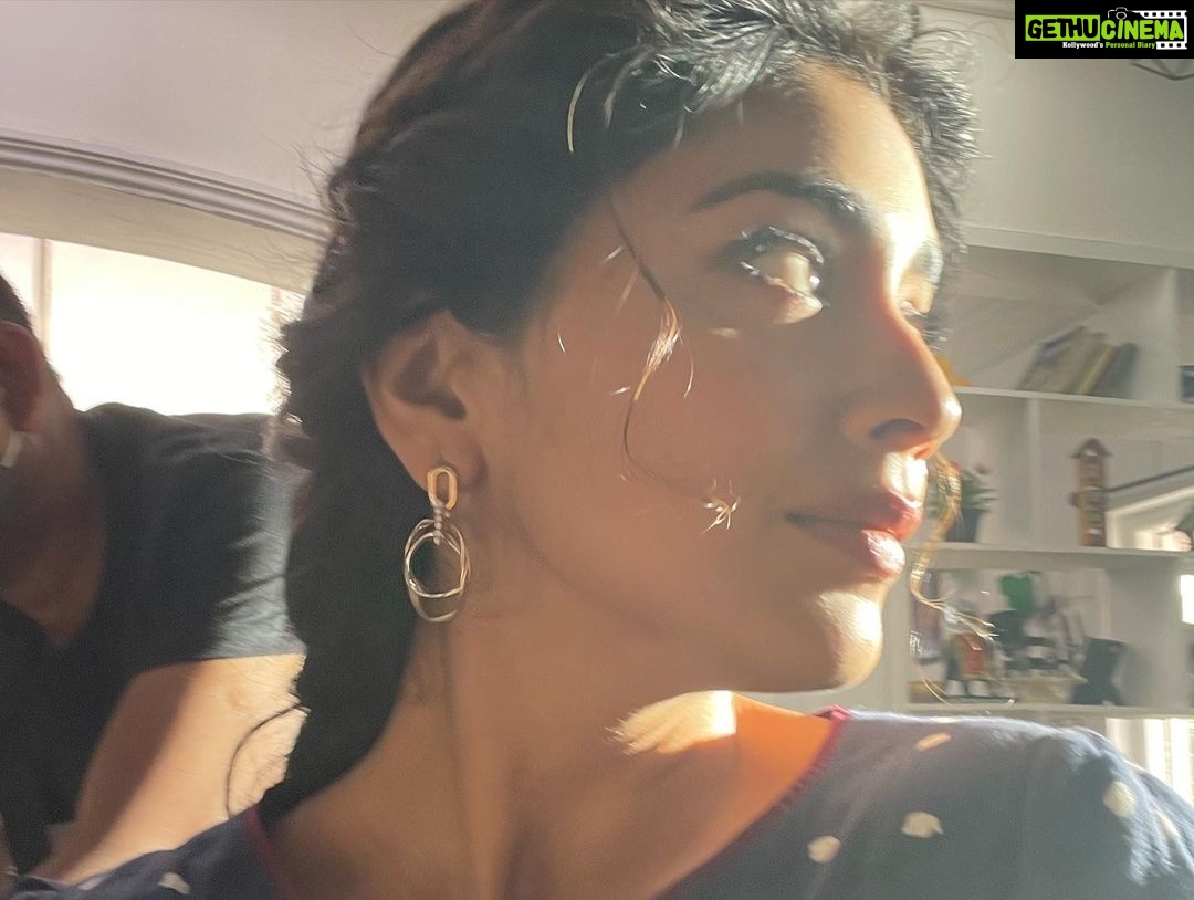 Shriya Saran Instagram - Thank you Every one for wearing a mask #musicschool @yaminifilms make it immensely safe to be on the set ! Thank you @deohanskiran for your incredible camera 🎥 you light up the world with your lights ……. thank you every one for making it so much fun to be back to work .thank you #paparaobiyyala for writing a beautiful script and directing it ! Between @sharmanjoshi is missing in this picture….so happy to be working with you ! Love this dress styled by @raagakartikeya makeup @chetannayak05 hair @priyanka__hairstylist spot @9821sunilsingh