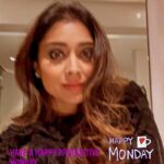 Shriya Saran Instagram – Happy Monday to you guys