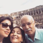 Shriya Saran Instagram – Happy anniversary MA PA. Love  and hugs to you both. Thank you thank you thank you