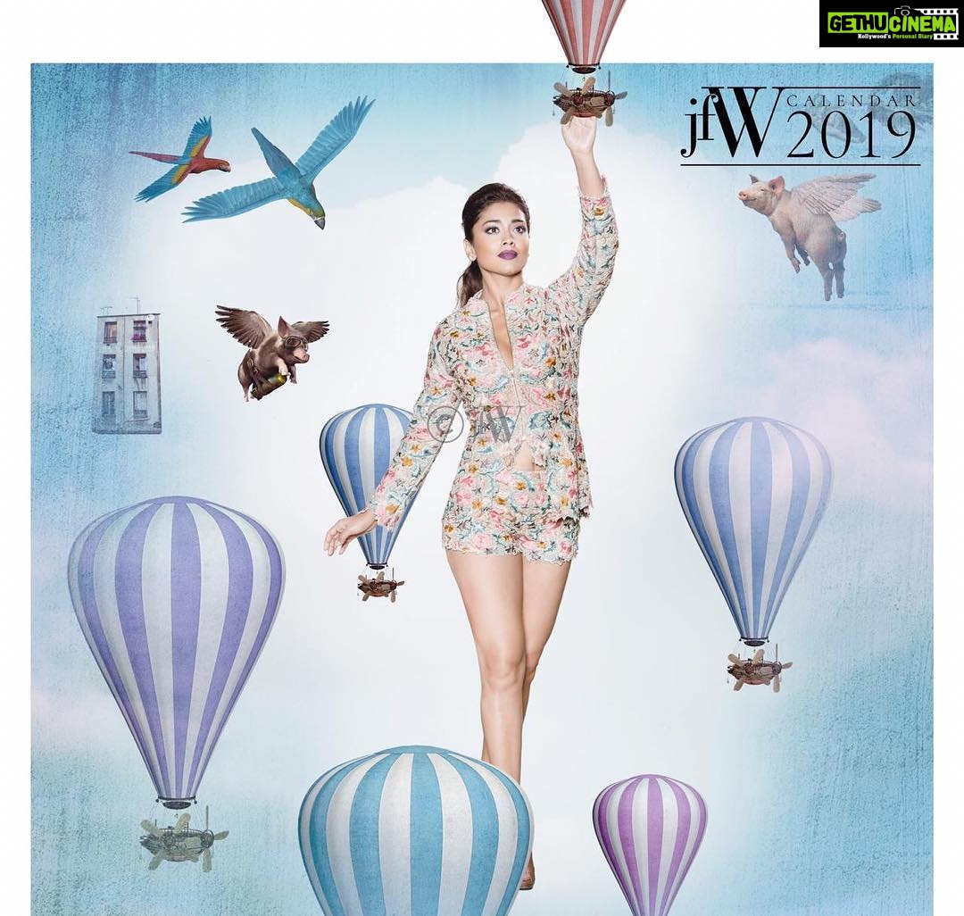 Shriya Saran Instagram - Thank you @soondah_wamu For this fab pic. You are amazingly cool. @kartikeyaindia for this super hot outfit. @chaitanyarao_official For styling me. @mahendra_makeup For your fab make up. This is me floating in art. Follow @jfwmagazine for more pictures from the calendar. #JFWCalendar2019