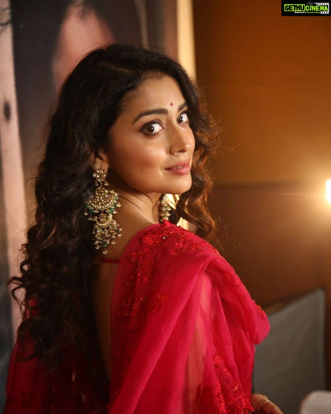 Shriya Saran - 304.9K Likes - Most Liked Instagram Photos
