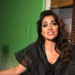 Shriya Saran Instagram - Thank you Helo app ! Thank you guys for follow me on Helo #helo when you are very giggly. @media9manoj @sshauryaa23