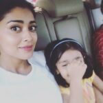 Shriya Saran Instagram - If this doesn’t light up you day , I don’t know what would. May be this Diwali we should gift 💝 illuminating bright smiles to people, rather than lighting fire cracker. When your niece comes to drop you to the airport with mommy and Icy. You don’t want to go. Off to Hyderabad for shoot.