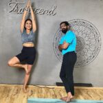 Shriya Saran Instagram – NAMASTAY. 🙏

@shriya_saran1109 ❤️🤗

#yoga #yogaeverydamnday #sarva #modernyogi