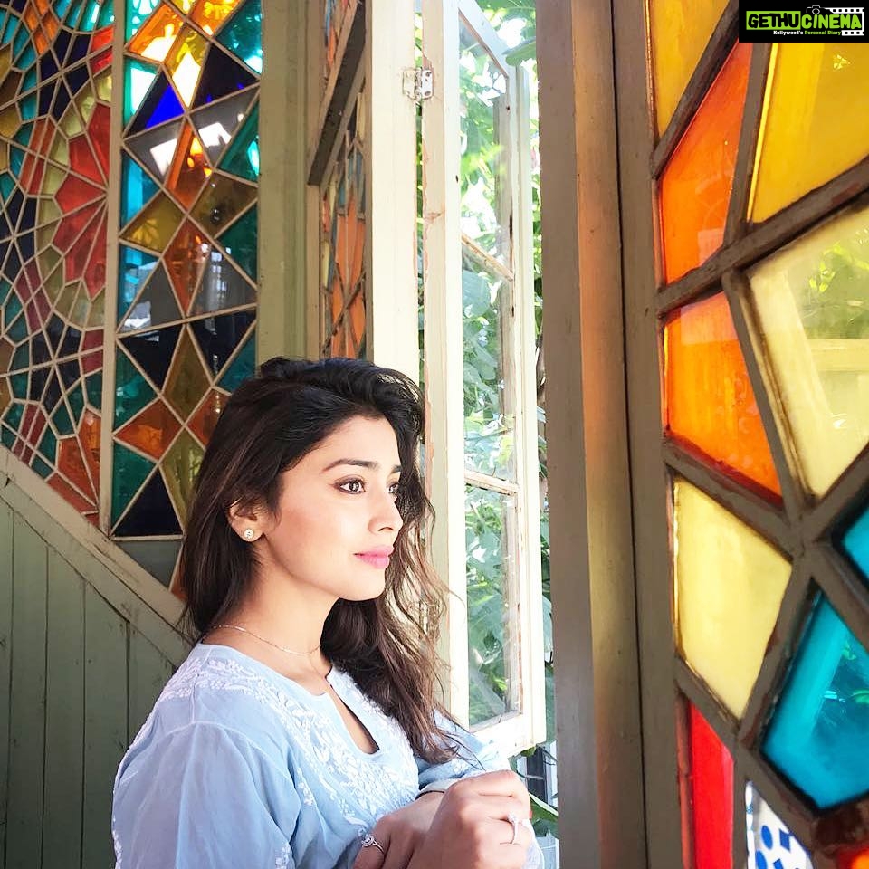 Shriya Saran Instagram - Dreamer forever 🤟🏽💫birthday month 💕❤️