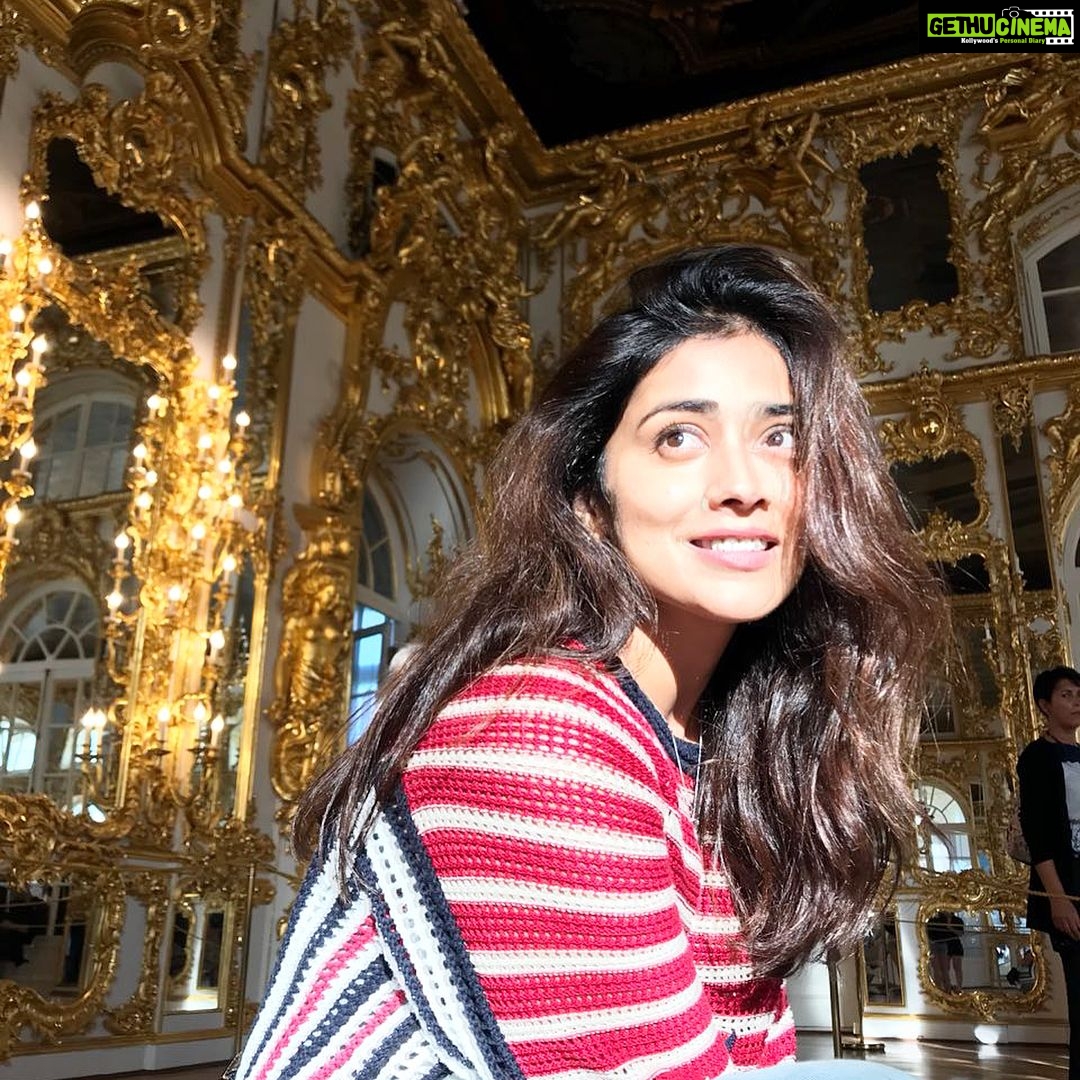 Shriya Saran Instagram - The earth turns to gold in the hands of the wise .... Rumi