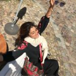 Shriya Saran Instagram - Sun is shining , with me , with love 💕 and on me 🌞 ! Ærøskøbing