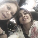 Shriya Saran Instagram - Will miss this co passenger ! Laura at 83 is an inspirational woman. She said to me that if your mind believes in it , heart wants it you will achieve it.