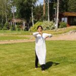 Shriya Saran Instagram - Just like that . Rehearsal. Kathak with @andreikoscheev . I love this one ❤ @nutanpatwardhan tai. Its beautiful. I will do a live with tai soon about Kathak. And learn this one again.