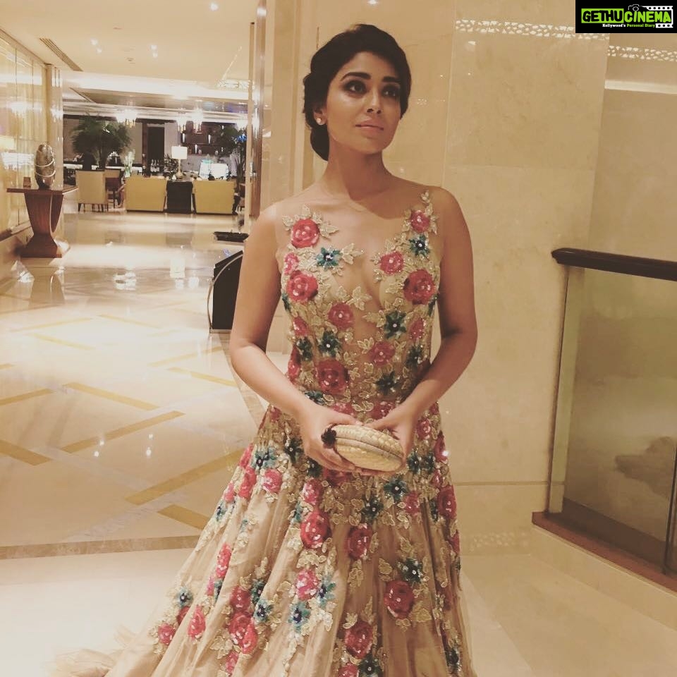 Shriya Saran Instagram - Thank you @manishmalhotra05 @mmalhotraworld for this stunning gown. I always feel like a princess wearing @manishmalhotra05 you are talented par excellence. #redcarpet #siima2017 #abudhabi