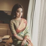 Shriya Saran Instagram – #supportindianweavers #handwoven #silk #vrksilks