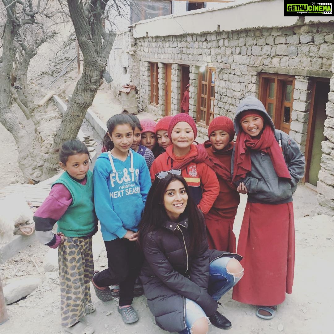 Shriya Saran Instagram - #leh #beatiful #blessed #peaceful