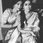 Shriya Saran Instagram – #momandme #lovewearingsaree #gautamiputrasatakarni #saree #loveyoumom