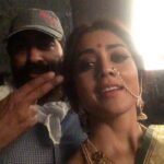 Shriya Saran Instagram - #gautamiputrasatakarni with my director Krishh. #lovemyjob❤️ #vashistidevi #missmycrew