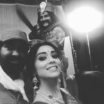 Shriya Saran Instagram – #gautamiputrasatakarni #lastday #cantbeliveitsover😭 #toomuchfun #shooting #lovemyjob❤️ #vashistidevi #missmycrewalready #lovethisfilm