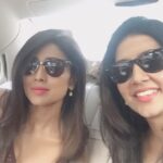 Shriya Saran Instagram – #aboutyesterday #allset #globalcitizenindia #funday #love @dhrutidave @sweetestfriendintheworld