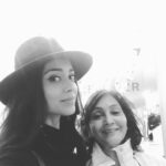 Shriya Saran Instagram - @missingnyc #lovenyc #momandmedate #backhome