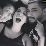 Shruti Haasan Instagram - Just my fav humans 🖤💕🧿 @aksharaa.haasan @santanu_hazarika_art