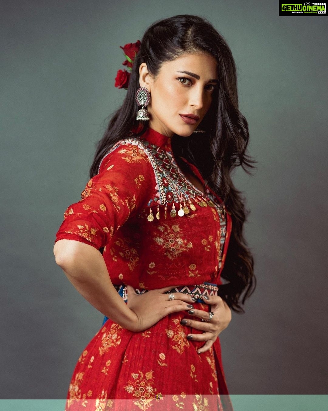 Shruti Haasan - 449.5K Likes - Most Liked Instagram Photos