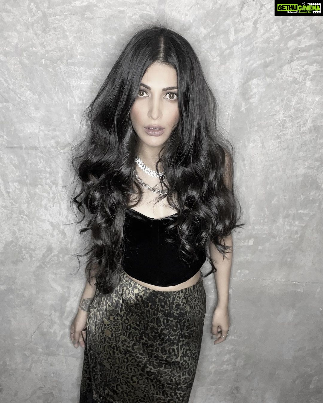 Shruti Haasan Instagram - You ready for the big reset ? π€π§Ώπ