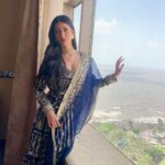 Shruti Haasan Instagram – 💙💎🧿 in @manishmalhotra05 styled by @harmann_kaur_2.0 hair @heysurekha make up @makeupartist_arti