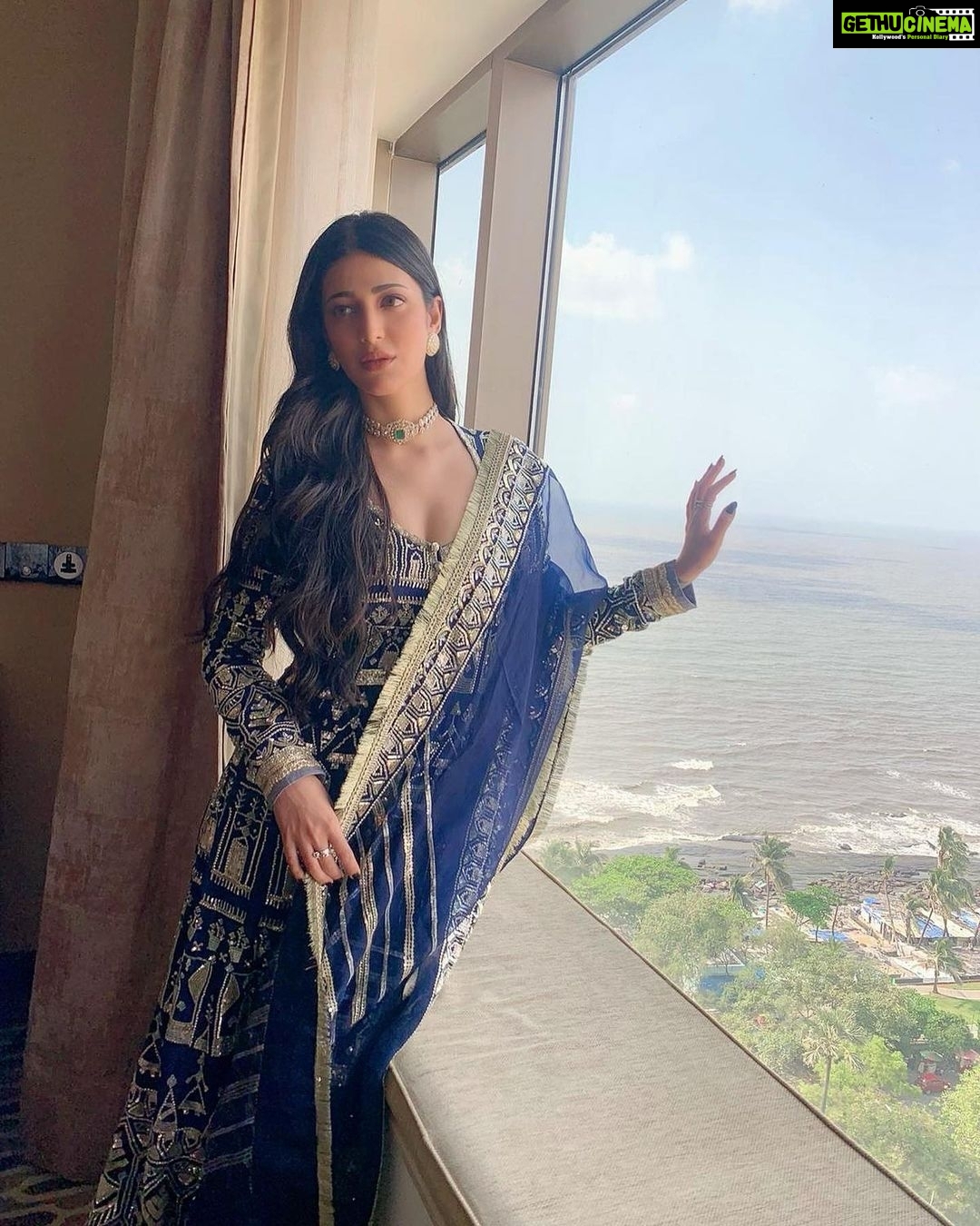 Shruti Haasan - 418.1K Likes - Most Liked Instagram Photos