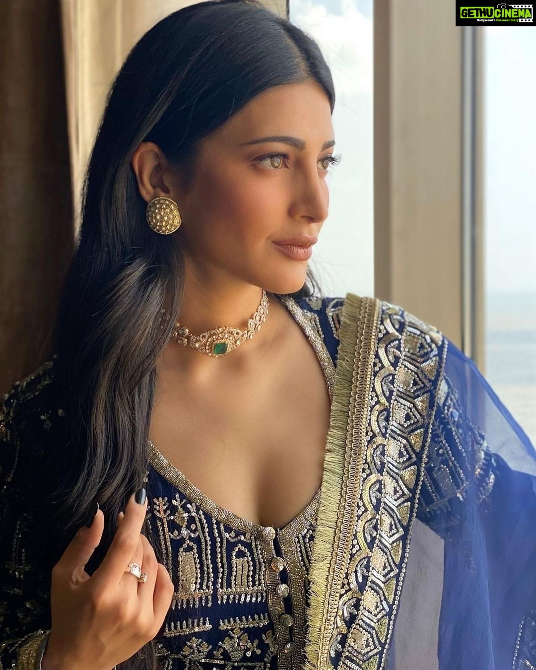 Shruti Haasan - 418.1K Likes - Most Liked Instagram Photos