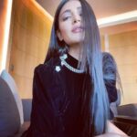 Shruti Haasan Instagram – Today I’ll wear my Little black dress 🖤 #dubai