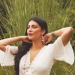 Shruti Haasan Instagram - There's a sense of joy I feel whenever I am close to nature. I feel a similar sense of joy wearing jewelry I love. As a brand ambassador for @shoppaksha , I am excited to introduce Nipuna - an elegant new jewelry collection that brings you all the elements of nature, right in your jewelry. They also make a lovely Valentine's gift ❤️ Gift your significant other, friends, family members, or yourself a Paksha gift. You can use code SHRUTI to get 15% off on your next purchase! Check it out today on www.paksha.com #925silver #paksha #pakshabytarinika