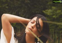 Shruti Haasan Instagram - There's a sense of joy I feel whenever I am close to nature. I feel a similar sense of joy wearing jewelry I love. As a brand ambassador for @shoppaksha , I am excited to introduce Nipuna - an elegant new jewelry collection that brings you all the elements of nature, right in your jewelry. They also make a lovely Valentine's gift ❤️ Gift your significant other, friends, family members, or yourself a Paksha gift. You can use code SHRUTI to get 15% off on your next purchase! Check it out today on www.paksha.com #925silver #paksha #pakshabytarinika